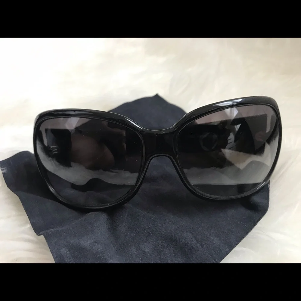 Fendi crystal detail sunglasses RARE - Picture 2 of 7